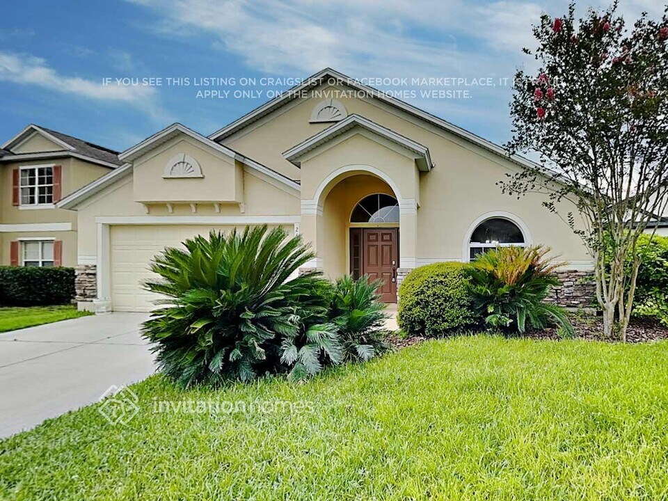 265 Pima Trail in Groveland, FL - Building Photo
