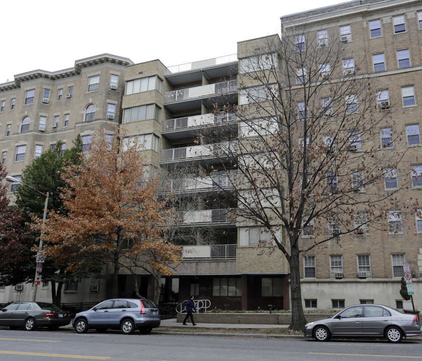 Hampton House North in Washington, DC - Building Photo