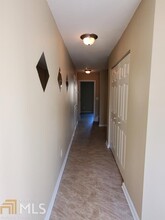 6386 Redan Square in Lithonia, GA - Foto de edificio - Building Photo