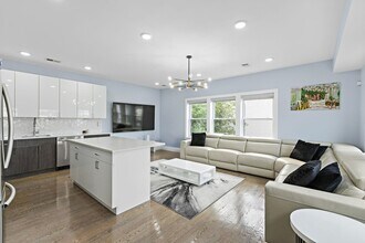 339 Randolph Ave in Jersey City, NJ - Building Photo - Building Photo