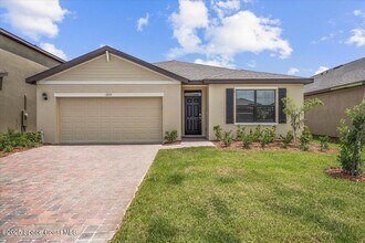 1854 Capital Dr SE in Palm Bay, FL - Building Photo - Building Photo