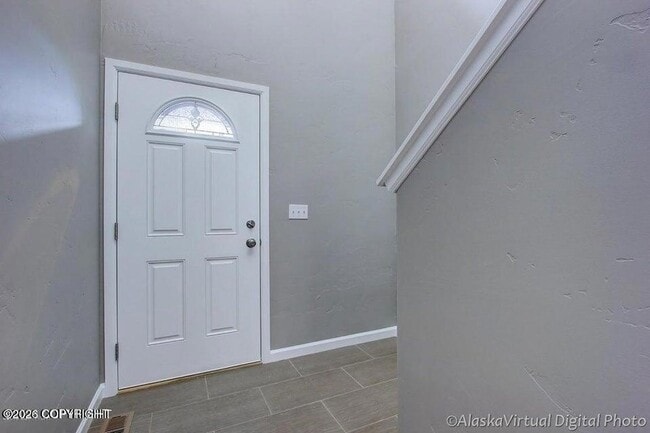 4730 Mainsail Ave in Wasilla, AK - Foto de edificio - Building Photo