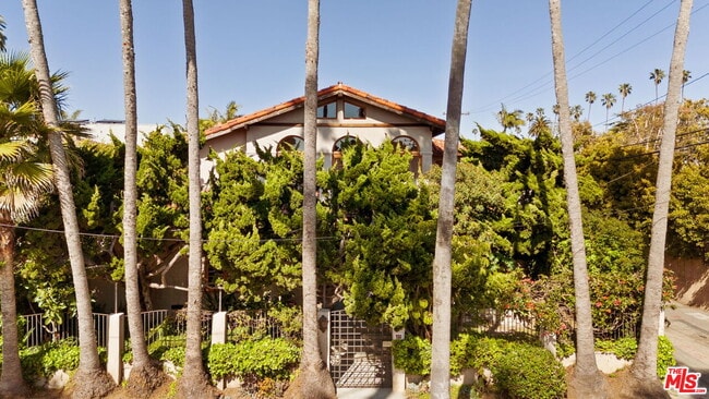 615 4th St in Santa Monica, CA - Building Photo - Building Photo