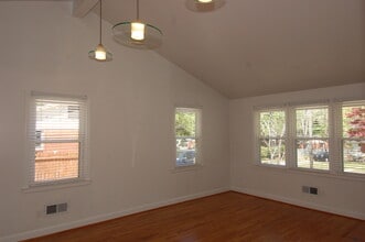 3129 Ward Rd in Raleigh, NC - Foto de edificio - Building Photo