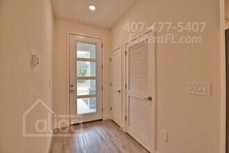 5164 Tolson St in North Port, FL - Building Photo - Building Photo