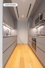 547 W 47th St in New York, NY - Building Photo - Building Photo