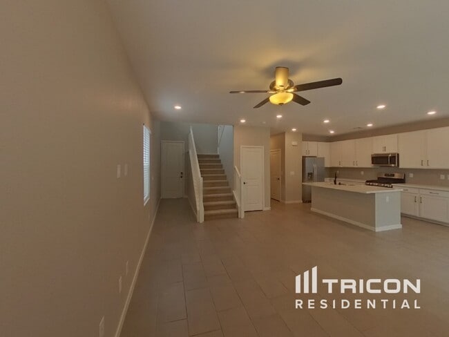 6743 Palmer Crst St in North Las Vegas, NV - Building Photo - Building Photo