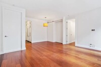 88 Battery Pl in New York, NY - Building Photo - Building Photo