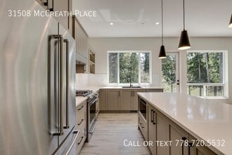 31508 McCreath Pl in Mission, BC - Building Photo - Building Photo