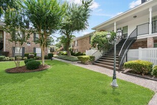 14333 Memorial Dr in Houston, TX - Building Photo