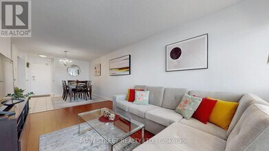 3100 Kirwin Ave in Mississauga, ON - Building Photo - Building Photo