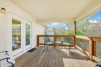 1414 Bayshore Dr in Kemah, TX - Building Photo - Building Photo