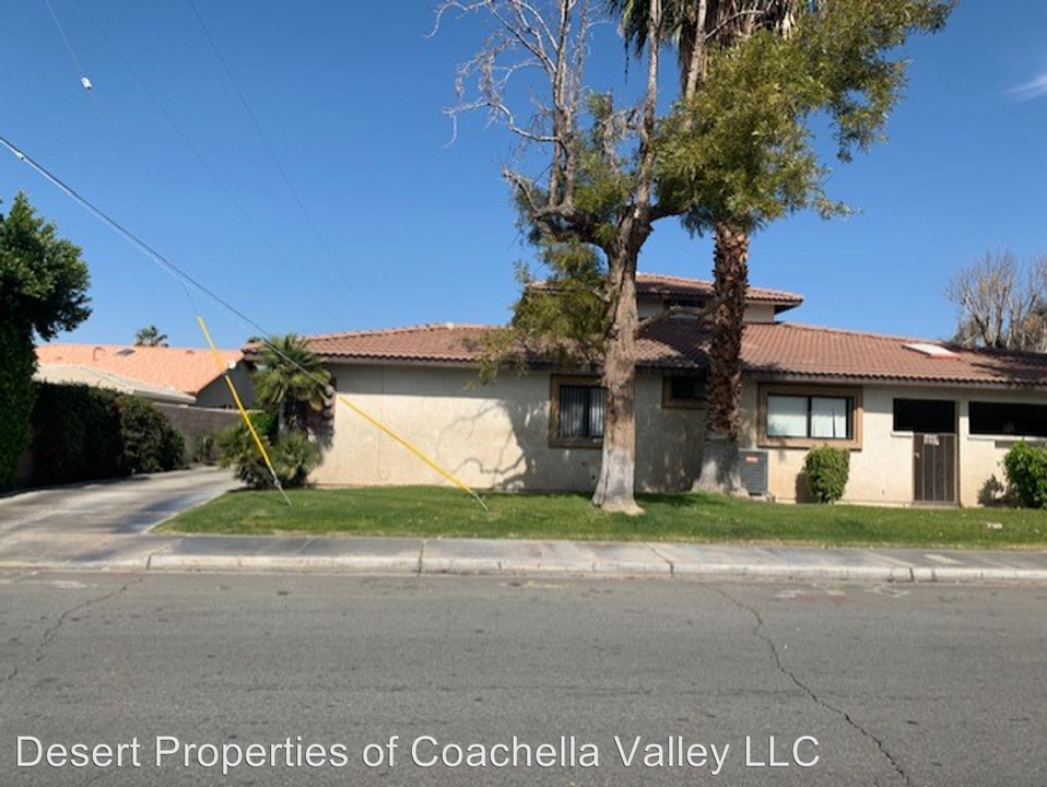 32455 Aurora Vista Rd in Cathedral City, CA - Building Photo