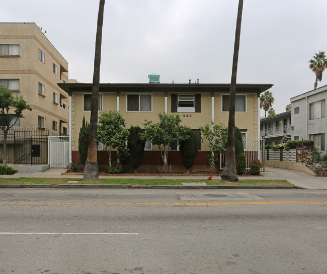 442 S Normandie Ave in Los Angeles, CA - Building Photo - Building Photo