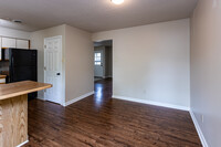 Twin Oaks Apartments in Bristol, TN - Foto de edificio - Interior Photo