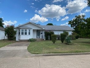 349 S 47th W Ave in Tulsa, OK - Building Photo - Building Photo