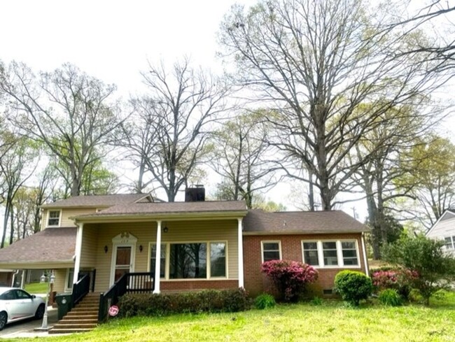 property at 109 Circle Dr