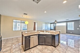 9304 Perennial Ave in Las Vegas, NV - Building Photo - Building Photo