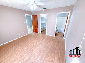 209-209 Fletcher Dr in Del Rio, TX - Foto de edificio - Building Photo