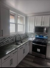 15433 Myrtle Ave, Unit Duplex on Myrtle in Harvey, IL - Building Photo - Building Photo
