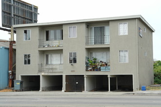 3306 Market St in Emeryville, CA - Building Photo - Building Photo