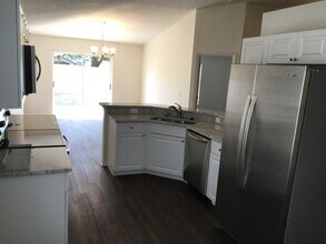 914 Stallion Way in Valrico, FL - Building Photo - Building Photo