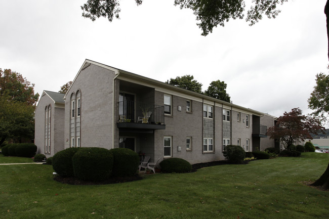 Cloister Gardens in Ephrata, PA - Building Photo - Building Photo