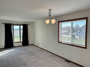 1626-1628-1628 Wayne St in Bluffton, IN - Building Photo - Building Photo