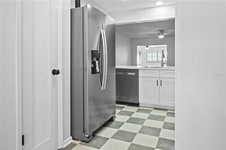 14818 Winding Creek Ct in Tampa, FL - Building Photo - Building Photo