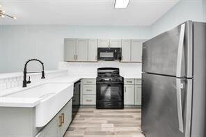 7502 Sandle St, Unit A in Houston, TX - Building Photo