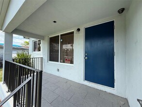 1391 NW 72nd St in Miami, FL - Building Photo - Building Photo