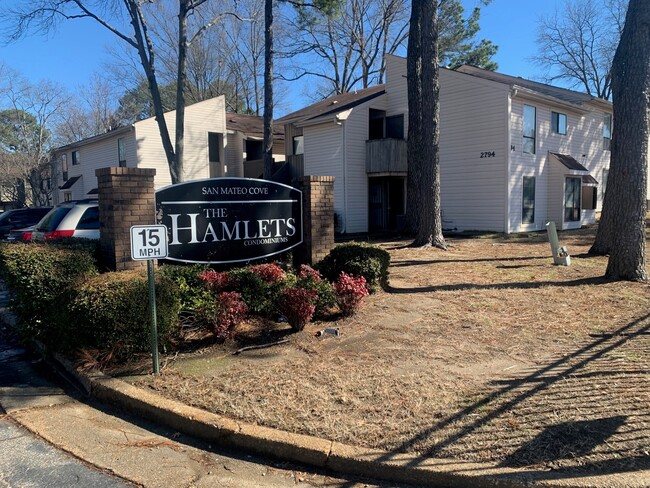 The Hamlets Condominiums