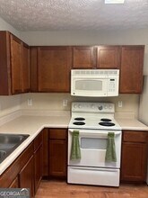 4403 Pinscher St in Union City, GA - Building Photo - Building Photo