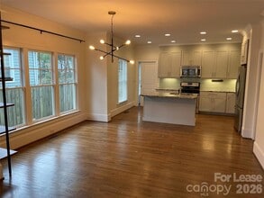 2321 Barry St in Charlotte, NC - Foto de edificio - Building Photo