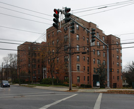 Harbor View in Greenwich, CT - Building Photo - Building Photo