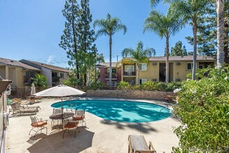 1280 W Main St in El Cajon, CA - Building Photo - Building Photo