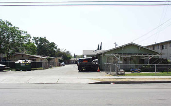 4043-4045 La Rica Ave in Baldwin Park, CA - Building Photo - Building Photo