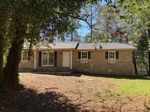 2050 Cherokee Ct in Macon, GA - Building Photo - Building Photo