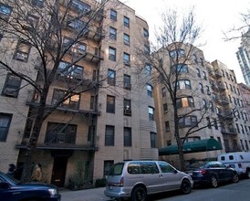 350 E 77th St in New York, NY - Building Photo - Building Photo