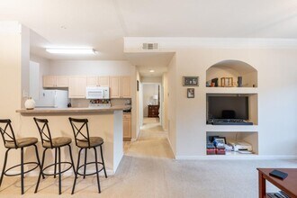 1300 Park W Blvd in Mount Pleasant, SC - Building Photo - Building Photo
