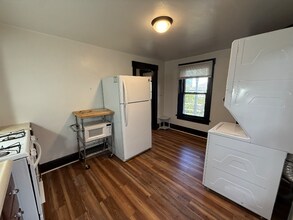 327 Euclid Ave in Morgantown, WV - Building Photo - Building Photo