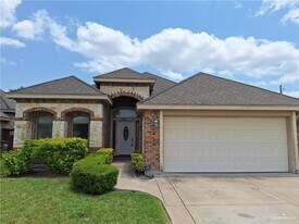 11 Ruby in Edinburg, TX - Building Photo