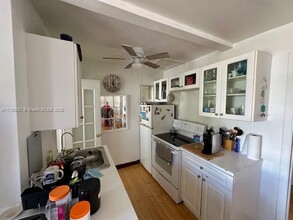 940 7th St in Miami Beach, FL - Building Photo - Building Photo