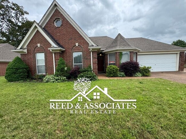 property at 130 Oaks Edge Dr