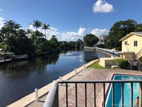 1818 E Oakland Park Blvd-Unit -82 in Fort Lauderdale, FL - Foto de edificio - Building Photo