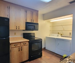 1668 Spring Garden Ct in Holly Hill, FL - Building Photo - Building Photo