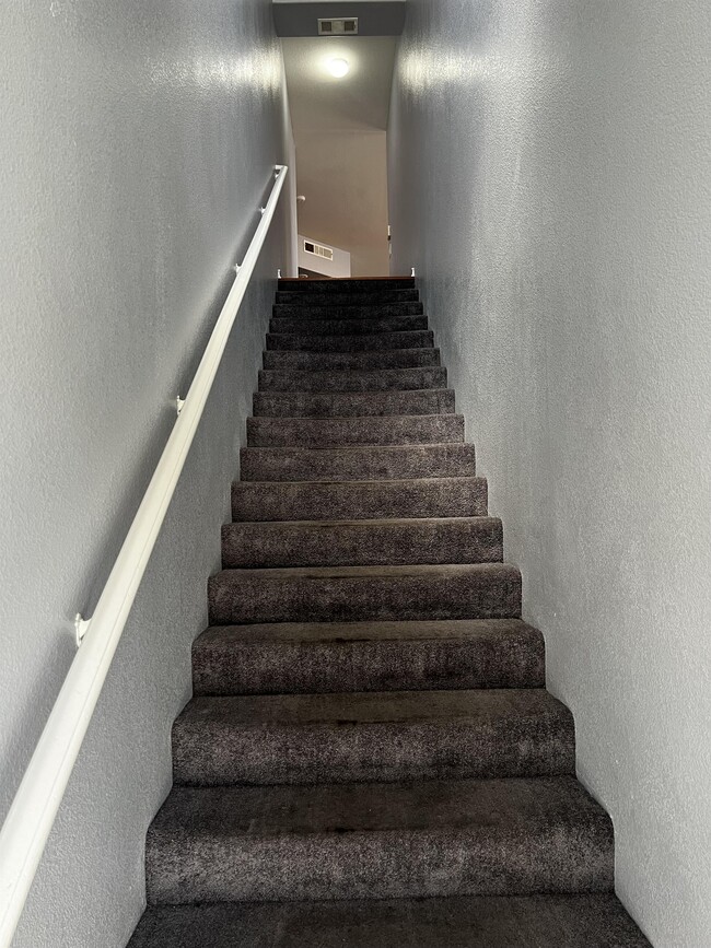 6905 Cobre Azul Ave in Las Vegas, NV - Building Photo - Building Photo