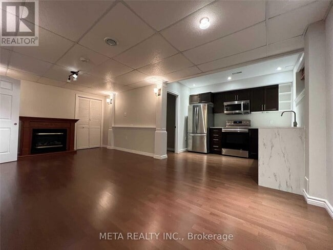 44 Highland Terrace in Bradford West Gwillimbury, ON - Building Photo - Building Photo
