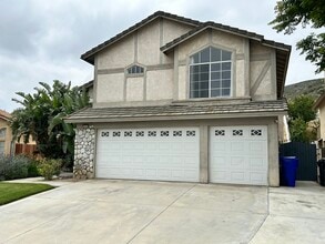 15419 Ridgecrest Dr in Fontana, CA - Building Photo - Building Photo