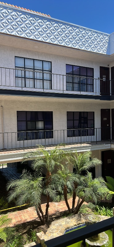 property at 21707 Hawthorne Blvd